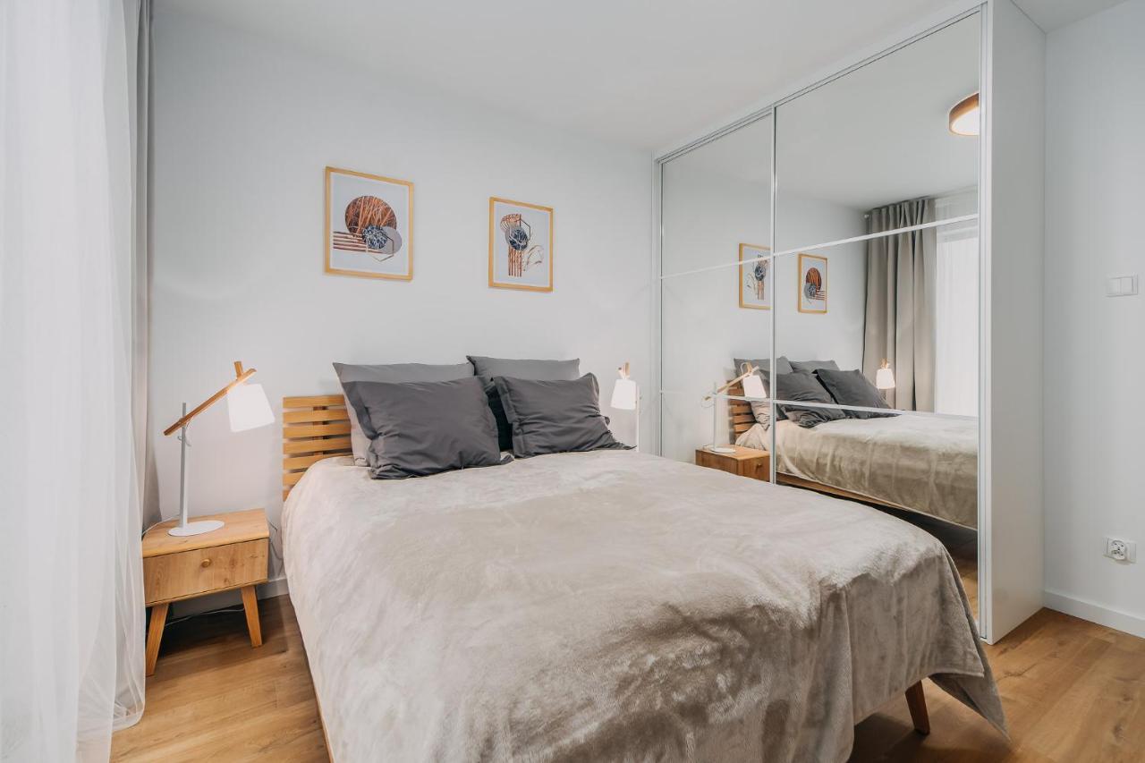 Nadmorskie Tarasy Apartament Wave Surfingbird Kolobrzeg Ngoại thất bức ảnh